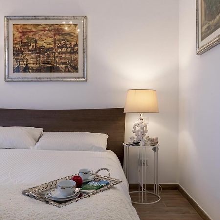 Luminoso Appartamento Con Terrazzo A La Storta Рим Екстериор снимка